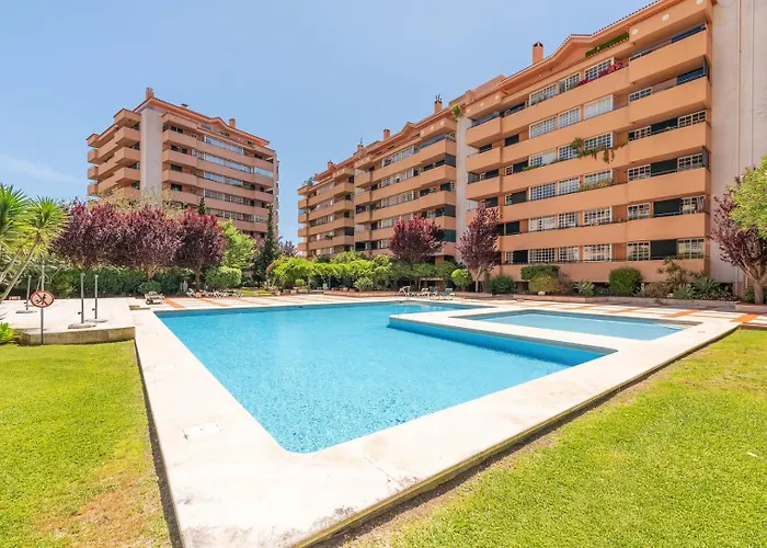 Апартаменты Guestready - Sunny Retreat Near Boca Do Inferno Кашкайш