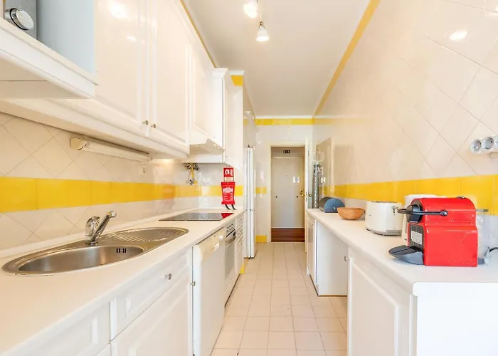 Apartament Guestready - Sunny Retreat Near Boca Do Inferno Віавіа