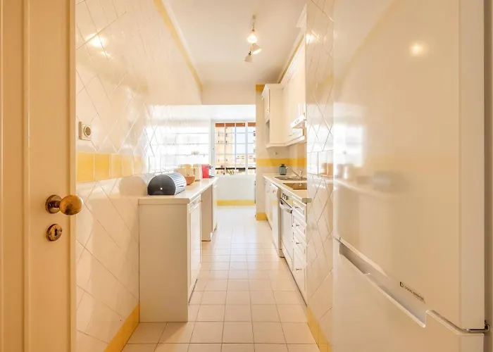 Guestready - Sunny Retreat Near Boca Do Inferno *